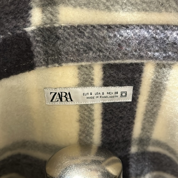 Grey and cream plaid sweater jacket - Picture 5 of 5